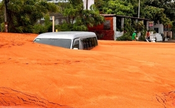 Bình Thuận: Tập trung lực lượng khắc phục sự cố tràn cát ở TP. Phan Thiết