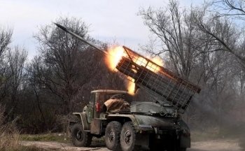 Ông Zelensky gọi đề xuất hòa bình của Nga là “tối hậu thư”; NATO chưa tài trợ dài hạn cho Ukraine