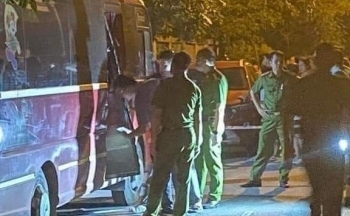 Thái Bình: Nhân chứng kể giây phút phá cửa ô tô đưa bé 5 tuổi bị bỏ quên ra ngoài