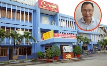 Cao su miền Nam: Lãnh đạo bị khởi tố, nhà đầu tư vội 