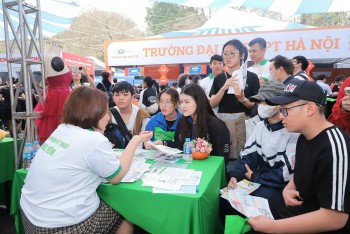 Sinh viên, lao động Việt Nam cần thích ứng với môi trường làm việc đang không ngừng biến đổi
