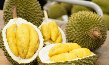 Sầu riêng vào mùa, lưu ý gì khi ăn?