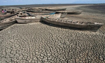 Nợ và biến đổi khí hậu: 'Vực thẳm' của các nước nghèo