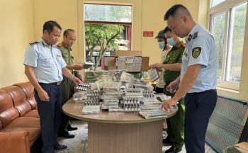 Quảng Ninh: Thu giữ hơn 5.000 sản phẩm thuốc lá điện tử không rõ nguồn gốc, xuất xứ