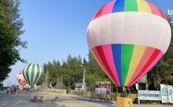 Trình diễn khinh khí cầu bay: Điểm nhấn trong tuần du lịch tỉnh Thái Bình năm 2024