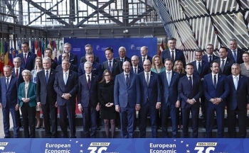 Cuộc chiến ở Ukraine - thức tỉnh địa chính trị châu Âu