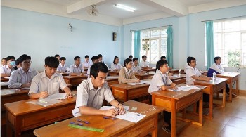 Cập nhật Đề thi và đáp án môn Vật lý mã 218 tốt nghiệp THPT 2024