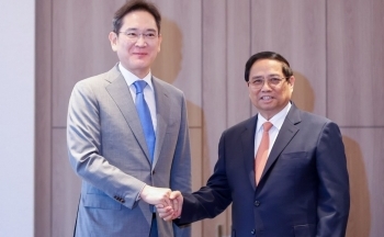 Thủ tướng đề nghị Samsung mở rộng đầu tư, đa dạng hóa chuỗi cung ứng tại thị trường Việt Nam