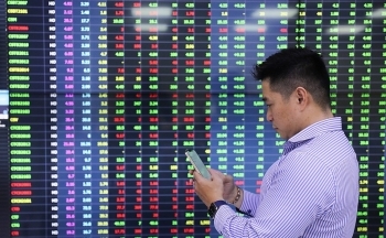 Kinh tế lập nhiều kỷ lục mới, cơ hội nào cho chứng khoán cuối năm?