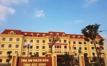 Tòa phúc thẩm: Bà Trần Thị Chúc có lỗi khi cài phần mềm độc hại, nên mất 14,6 tỷ đồng