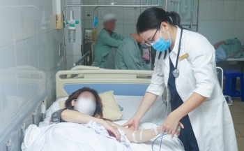 Bỏ gần 50 triệu tiêm chất làm trắng da, người phụ nữ suýt tử vong vì sốc phản vệ