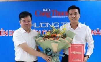Báo Công Thương công bố và trao quyết định tuyển dụng, điều động nhân sự