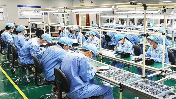 Loạt ''ông lớn'' đổ bộ, ngành bán dẫn Việt Nam làm gì để chớp thời cơ?