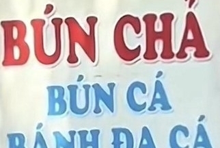 Hà Nội: Kinh hãi phát hiện có dòi trong tương ớt ở quán bún chả