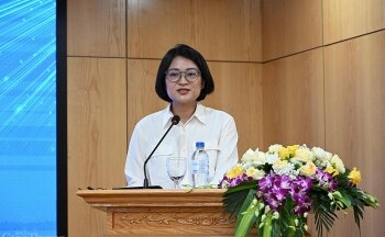 Siết chặt vòng vây với thực phẩm trôi nổi trên