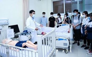 Điểm sàn ngành sức khỏe có chứng chỉ hành nghề năm 2024 từ 19 - 22,5 điểm