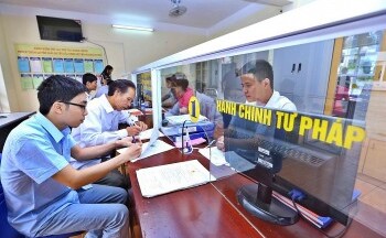 Công chức luân chuyển phải còn ít nhất 10 năm công tác