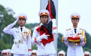 Cách treo cờ rủ trong ngày Quốc tang