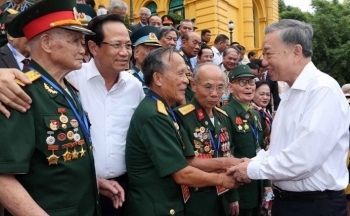 Chủ tịch nước Tô Lâm gặp mặt đoàn đại biểu người có công với cách mạng
