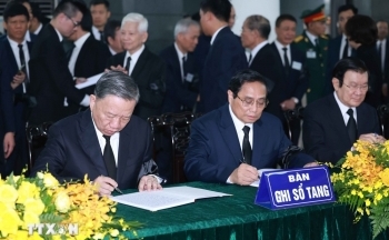 Xúc động những dòng sổ tang của lãnh đạo Đảng, Nhà nước và nhân dân