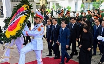 Đoàn các địa phương viếng Tổng Bí thư Nguyễn Phú Trọng