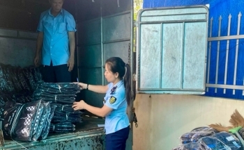 Thái Nguyên: Xử phạt hộ kinh doanh, thu giữ 700 sản phẩm hàng hóa không nguồn gốc, xuất xứ
