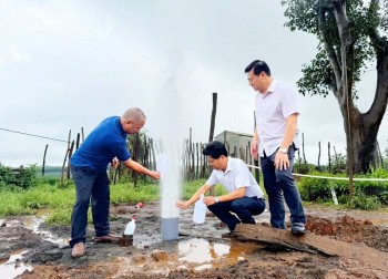 Bộ Tài nguyên và Môi trường kiểm tra hiện tượng lạ ở Gia Lai