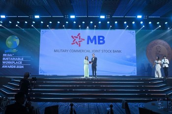 MB nhận giải thưởng “Doanh nghiệp có môi trường làm việc bền vững”