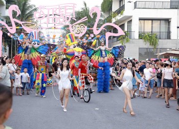 Vĩnh Phúc: 'Bùng nổ' Lễ hội đường phố LaLa Town giữa miền xanh Đại Lải