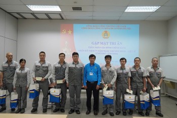 Công đoàn Công Thương Việt Nam tặng quà người lao động Công ty TNHH Hitachi Astemo Hà Nội