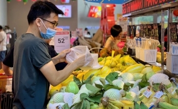 Rằm tháng 7: Đồ cúng chay ‘hốt bạc’, hoa tươi tăng giá chóng mặt