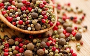 Xuất khẩu vượt mốc nhưng giá giảm, Trung Quốc 