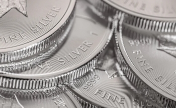 Giá bạc hôm nay 26/8/2024: Bạc tiếp tục kéo dài đà giảm