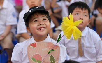 CHÙM ẢNH: Học sinh Hà Nội náo nức ngày khai giảng