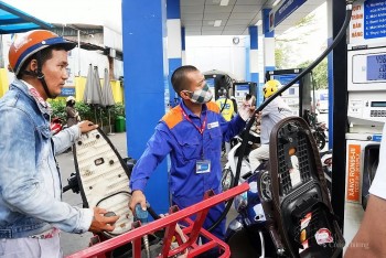 Giá xăng dầu hôm nay ngày 7/10/2024: Bắt đầu giảm sau chuỗi tăng