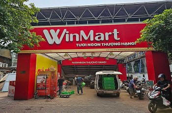 Tầng hầm để xe ở Công viên Tuổi Trẻ bị 'hô biến' thành siêu thị 'khủng'