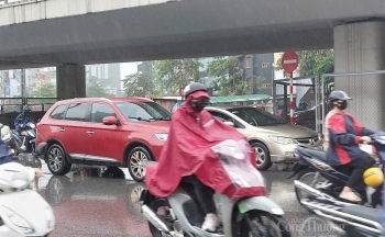 Dự báo thời tiết Hà Nội ngày 18/9/2024: Hà Nội mưa; Áp thấp nhiệt đới trên Biển Đông thành bão số 4