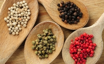 FED giảm lãi suất, hồ tiêu Việt 