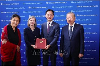 Tổng Bí thư, Chủ tịch nước Tô Lâm tiếp một số chuyên gia, học giả về Việt Nam