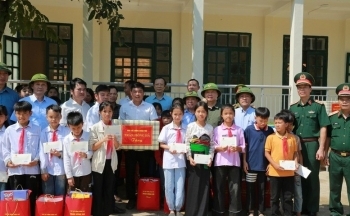 Phó Thủ tướng Trần Hồng Hà kiểm tra khắc phục mưa lũ, sạt lở đất tại Thanh Hóa