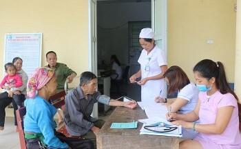 Bộ Y tế đề xuất mỗi trạm y tế cấp xã có 5 người làm việc