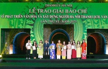 Giải báo chí về phát triển văn hóa Hà Nội năm 2024 và những con số ấn tượng