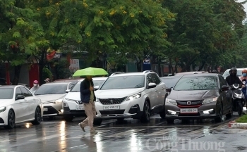 Dự báo thời tiết Hà Nội ngày 30/9/2024: Hà Nội đón gió mùa Đông Bắc, ngày đầu tuần mưa rất to