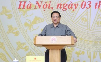 Thủ tướng Chính phủ làm việc với các doanh nghiệp xây dựng các công trình trọng điểm