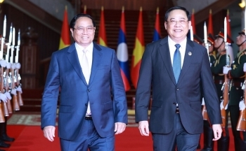 Tin ảnh: Thủ tướng Phạm Minh Chính hội kiến Thủ tướng Lào Sonexay Siphandone