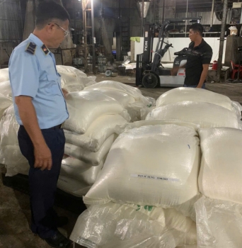 Long An: Kinh doanh đường cát không rõ nguồn gốc, cơ sở Hoàng Phát bị phạt hơn 110 triệu đồng
