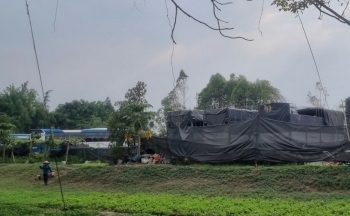 Hộp thư bạn đọc ngày 11/10: Phản ánh về bãi đỗ xe trái phép tại phường Yên Sở