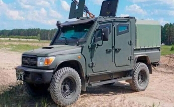 Ukraine độ ‘chiến thần’ Toyota Land Cruiser thành xe bọc thép hạng nhẹ, 200 mã lực