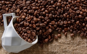 Giá cà phê 'hạ nhiệt', rời khỏi mốc 5000 USD/tấn