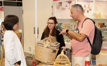 Khuyến công quốc gia hỗ trợ quảng bá sản phẩm thủ công mỹ nghệ